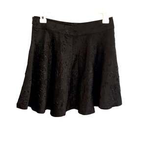 Mine Anthropologie Mini Skirt Y2K Black Satin Embossed Floral Whimsy Goth SZ SM
